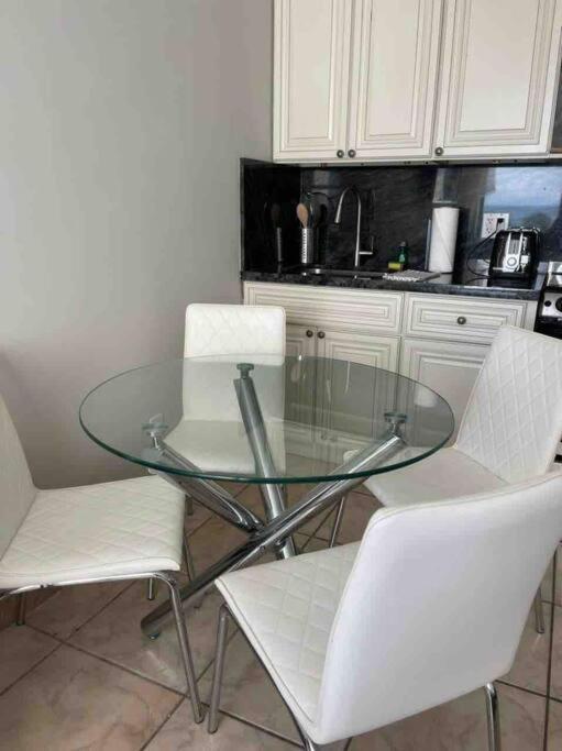 Chic Ocean Front Studio! Miami Beach Exterior photo